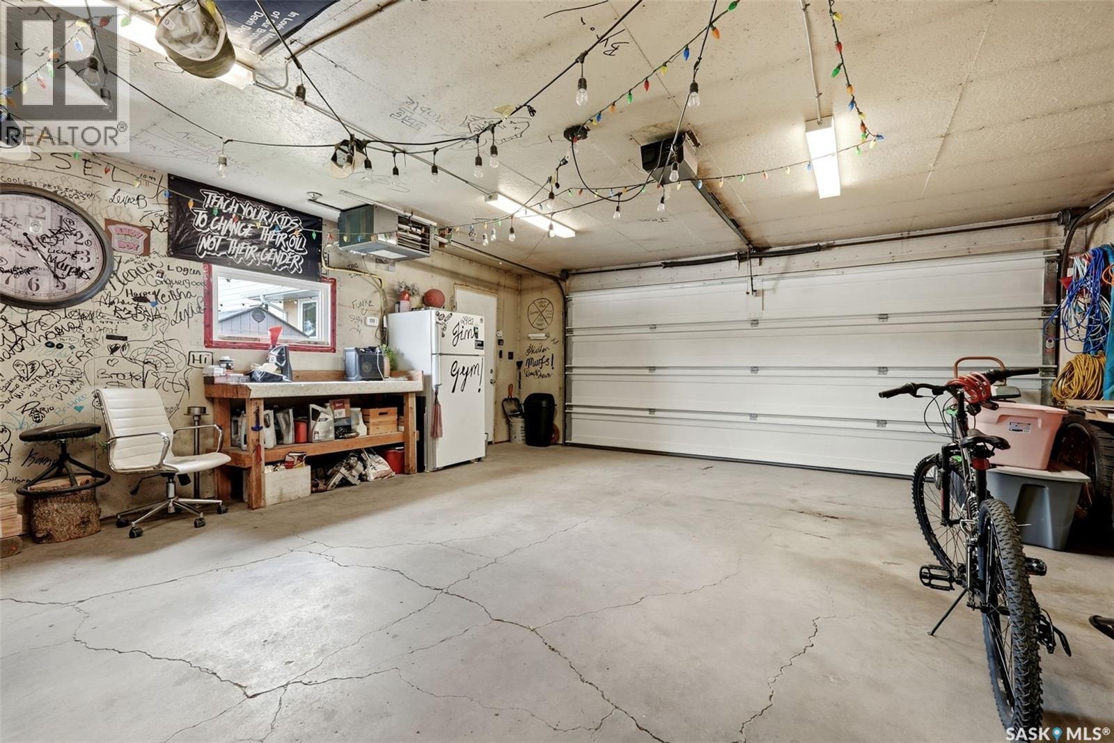 80 Eden AVENUE - 40