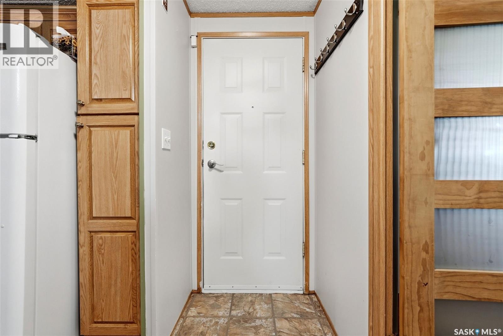 44 Walters COURT, Pilot Butte — photo 2