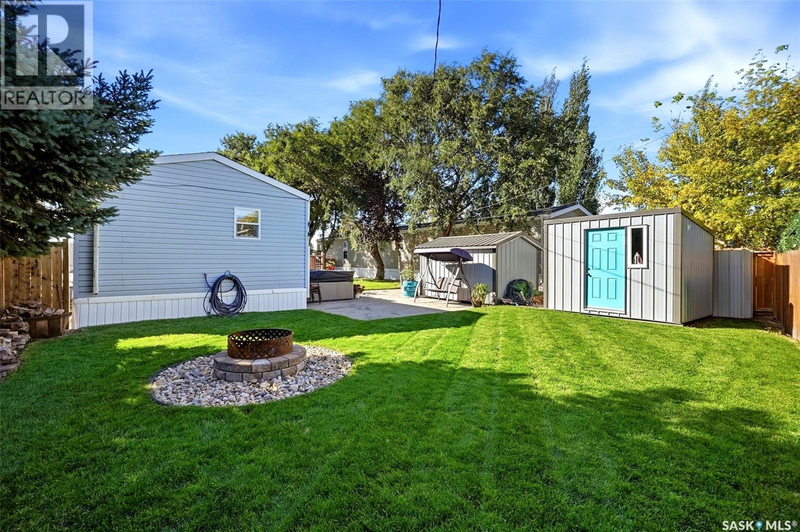 44 Walters COURT, Pilot Butte — photo 26