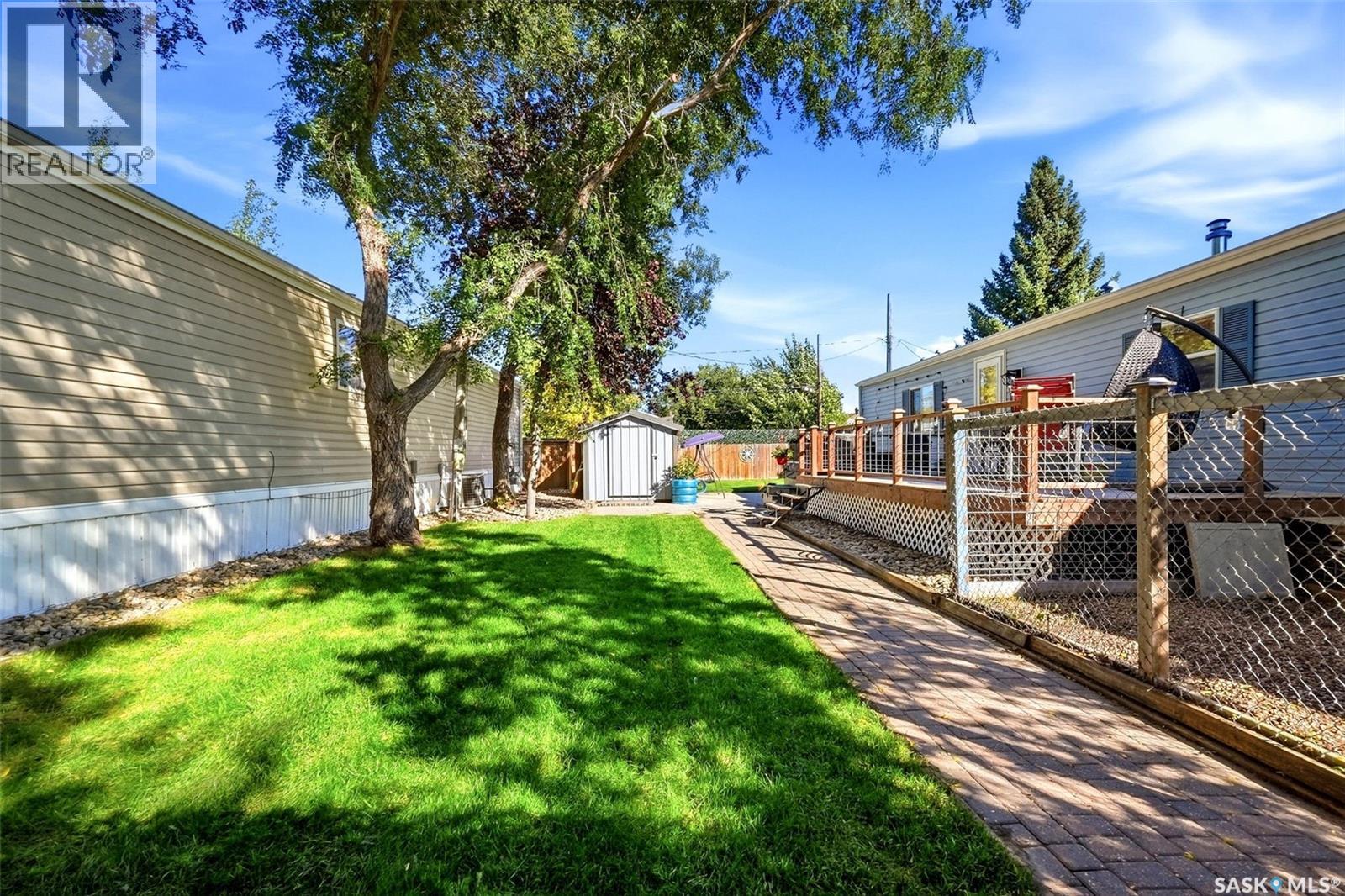44 Walters COURT, Pilot Butte — photo 29