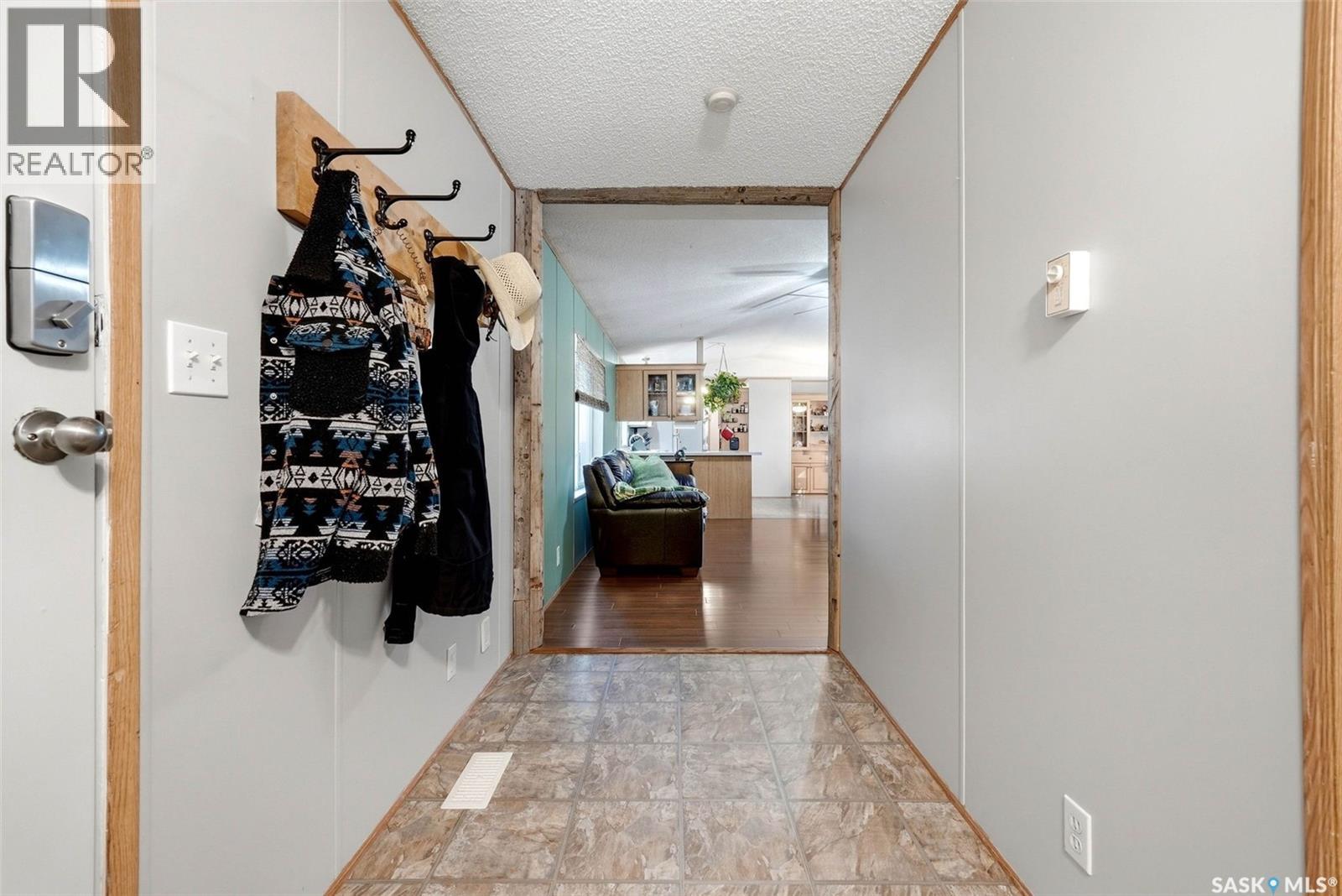 44 Walters COURT, Pilot Butte — photo 3