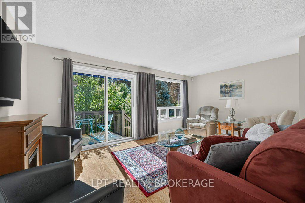 401 WATERLOO DRIVE - Image 16