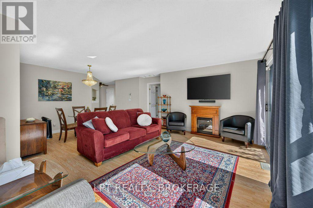401 WATERLOO DRIVE - Image 17