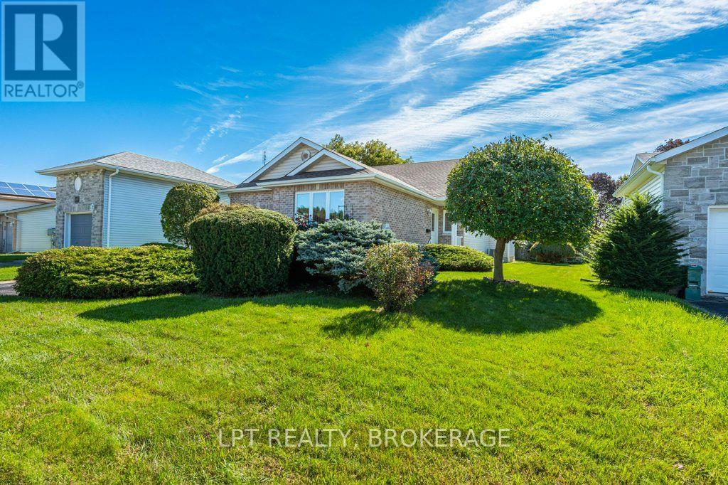 401 WATERLOO DRIVE, Kingston (East Gardiners Rd) — photo 4