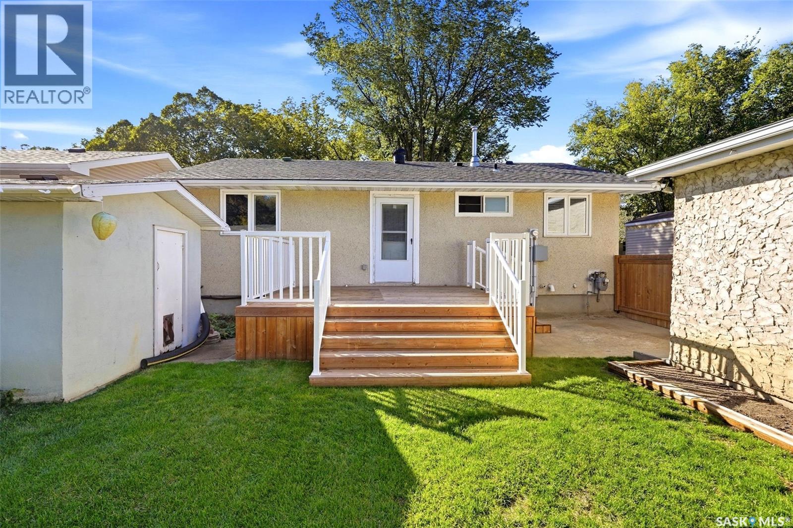 16 Sandison CRESCENT - 32