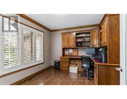 Living room - 114 Longview Court, London South, ON N6K4J1 Photo 6