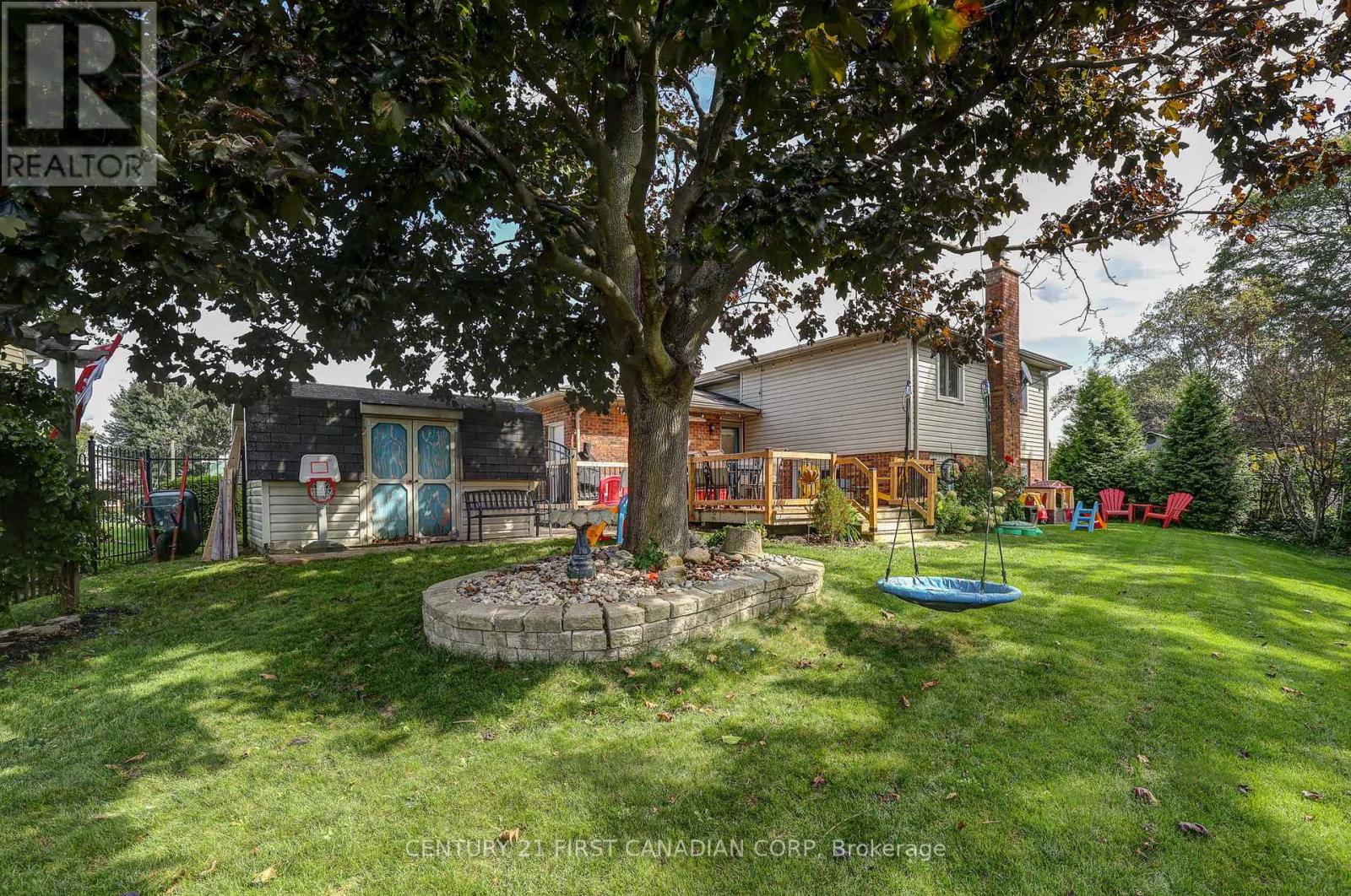 24 ERINLEA DRIVE, St. Thomas — photo 5
