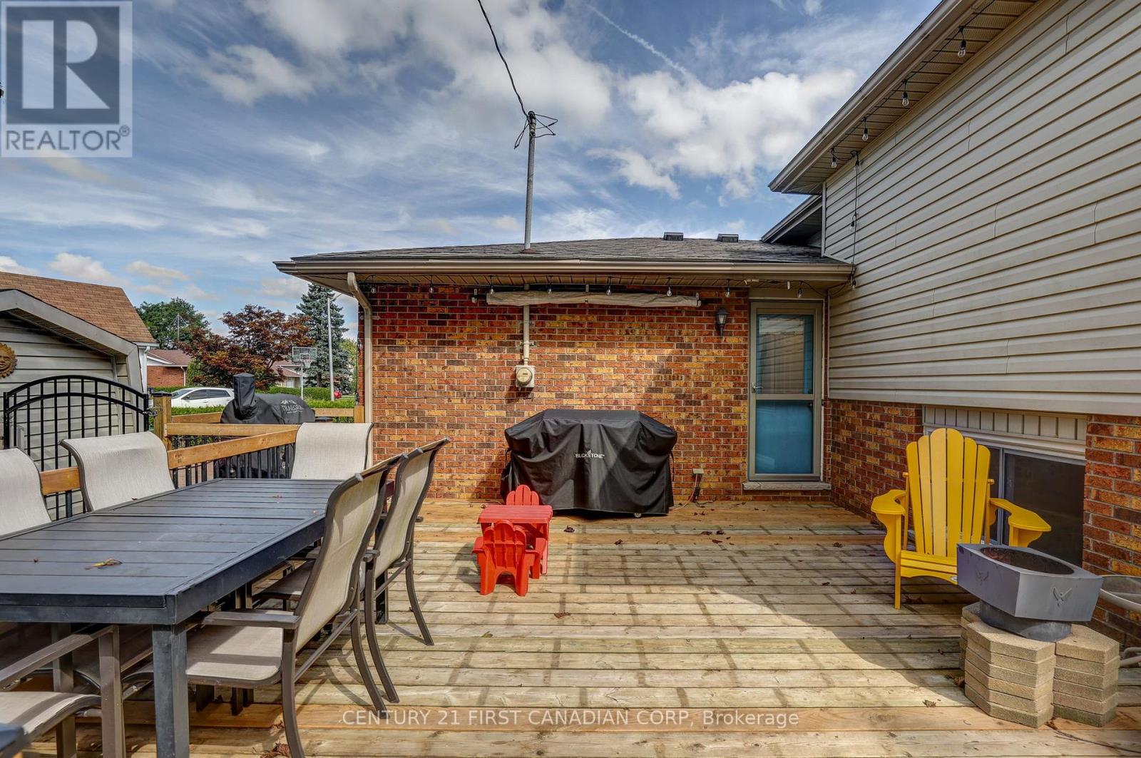24 ERINLEA DRIVE, St. Thomas — photo 9