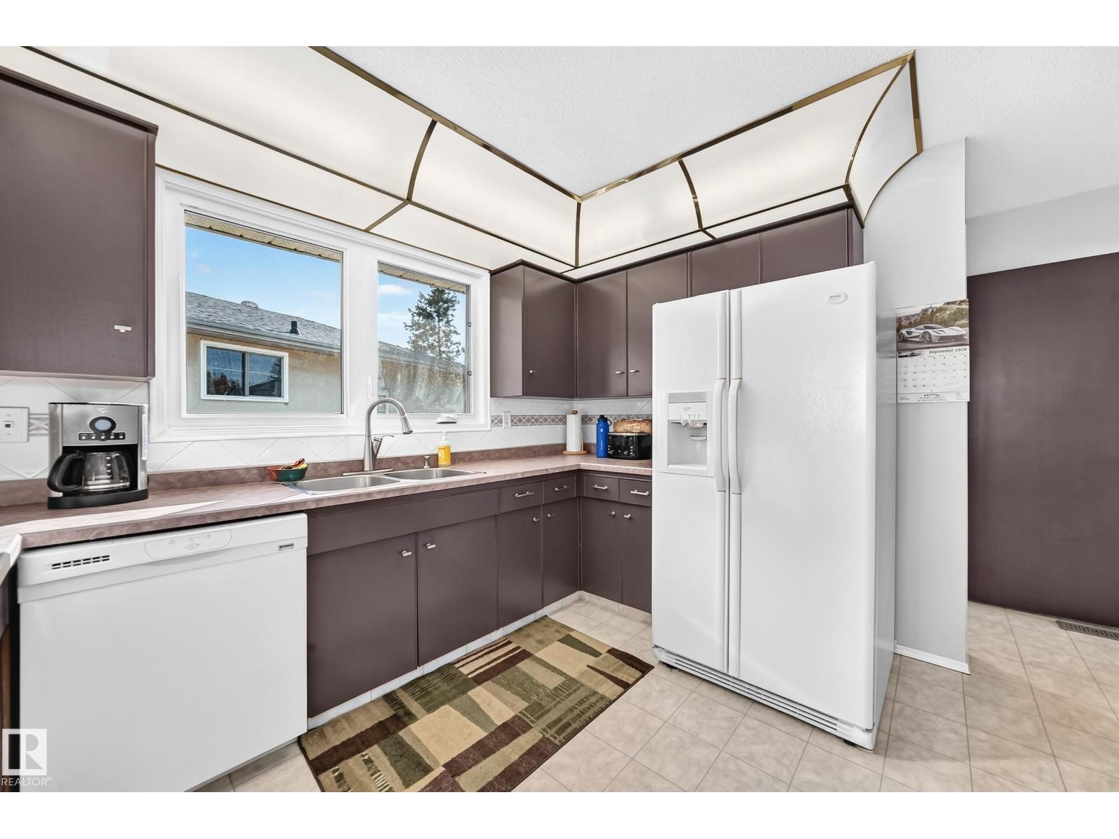 6107 146 AV NW - 11