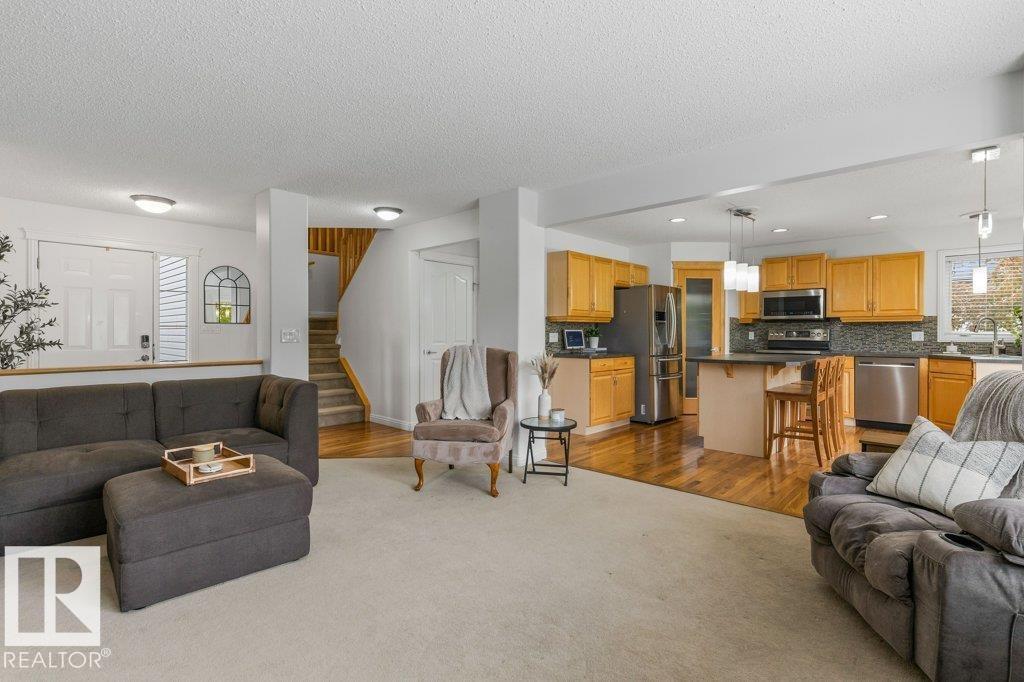 98 EASTGATE WY - 6