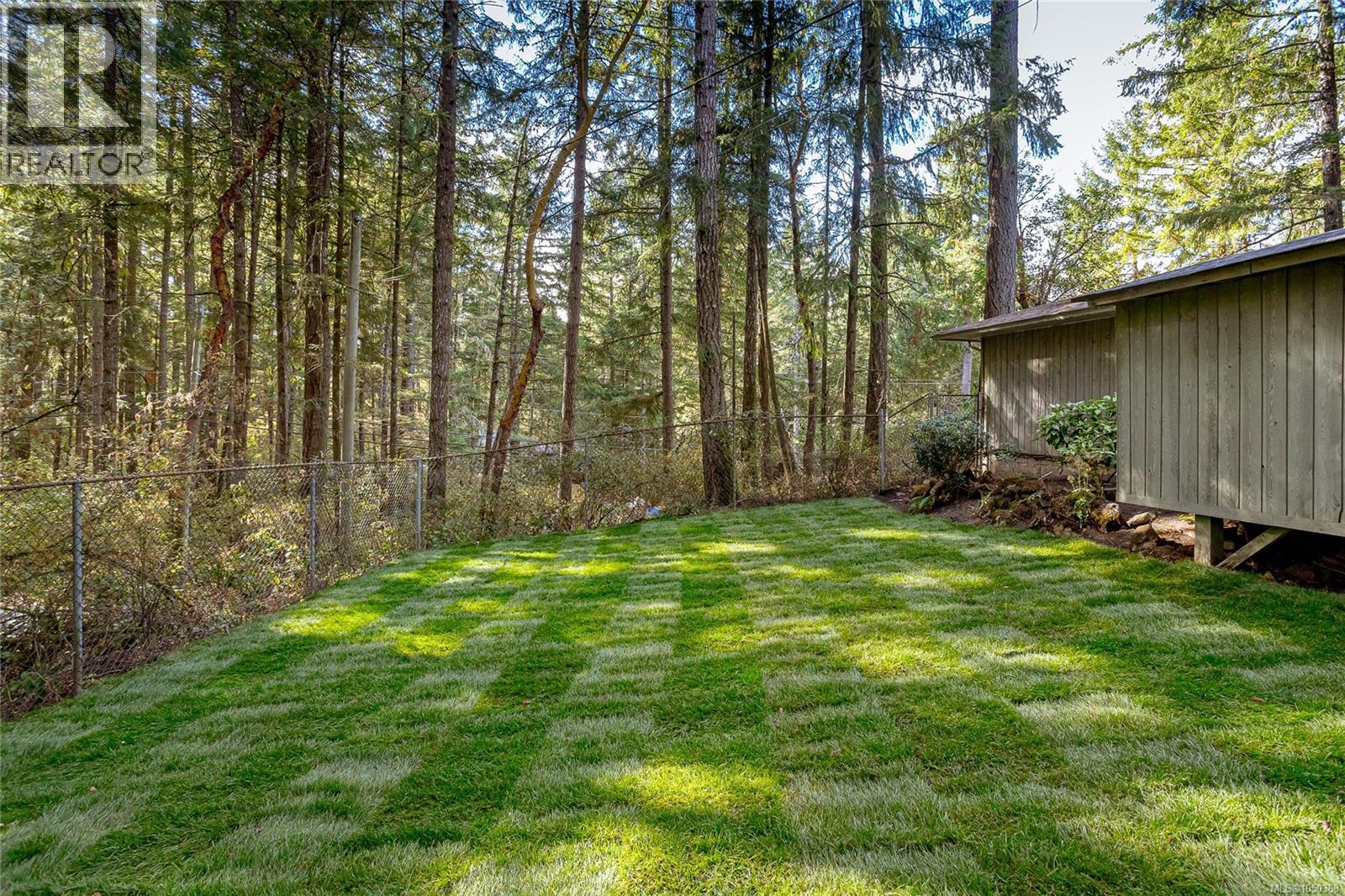 661 Millstream Lake Rd - Image 26