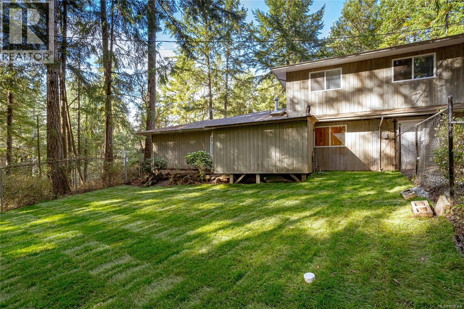 661 Millstream Lake Rd - 27