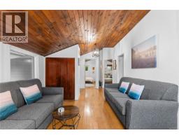436 Hemlock Ave, Gabriola Island, BC V0R1X1 Photo 14