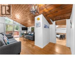 436 Hemlock Ave, Gabriola Island, BC V0R1X1 Photo 15