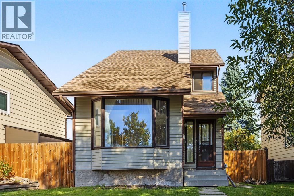 1272 Berkley Drive NW, Calgary, Alberta, T3K1S9