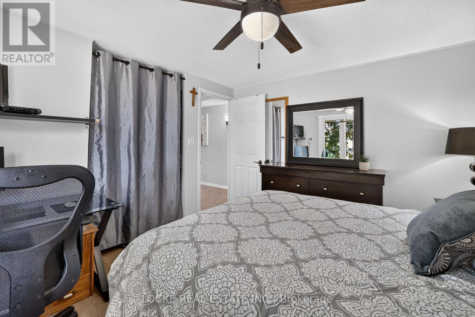 1501 QUEENSWOOD CRESCENT - Image 22