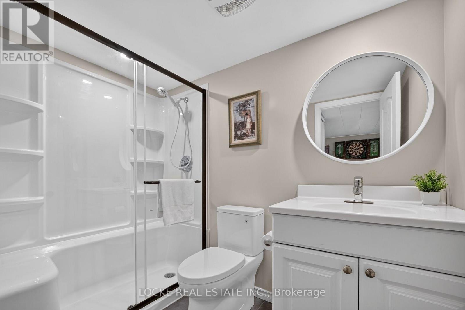 1501 QUEENSWOOD CRESCENT - Image 35
