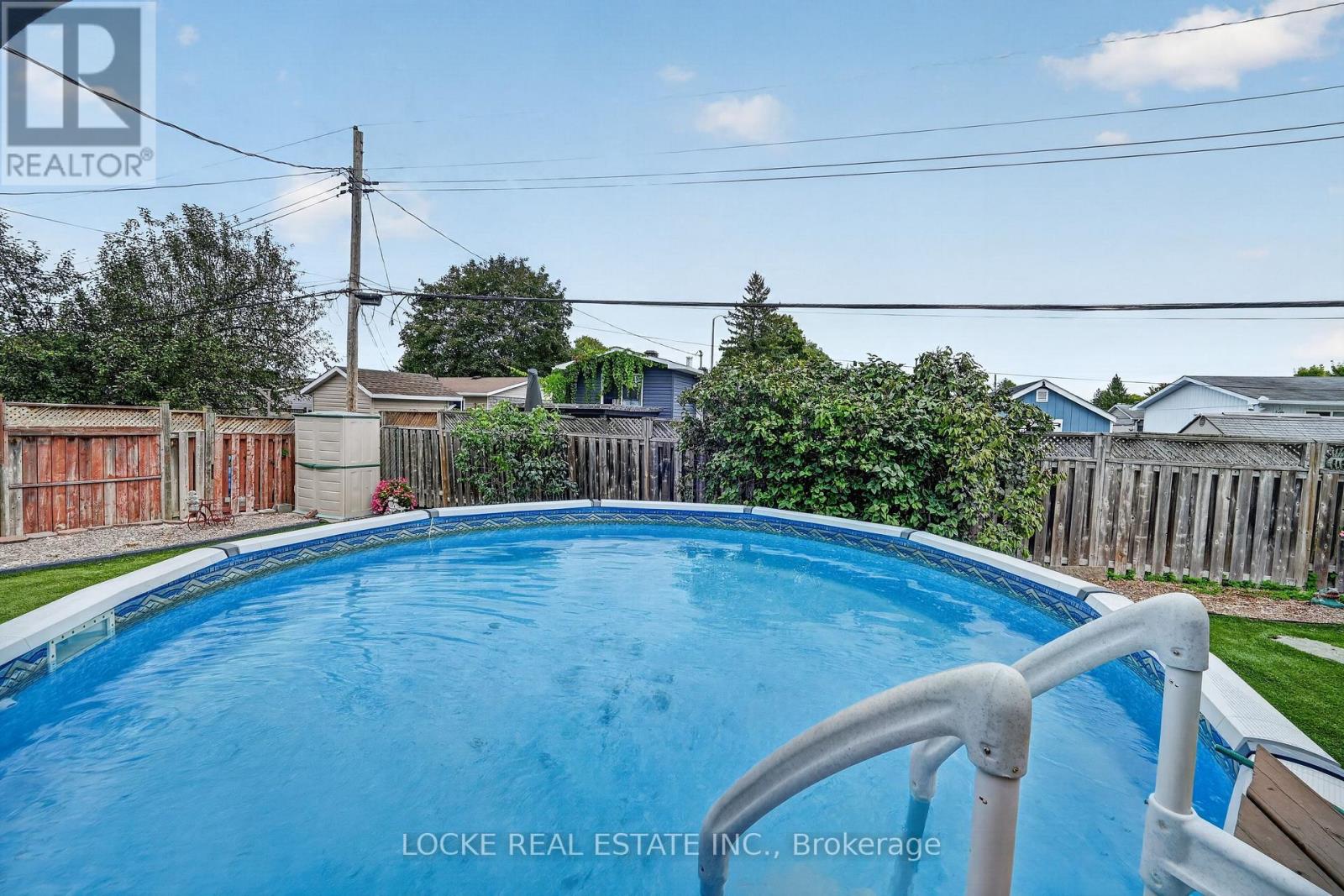 1501 QUEENSWOOD CRESCENT - Image 39