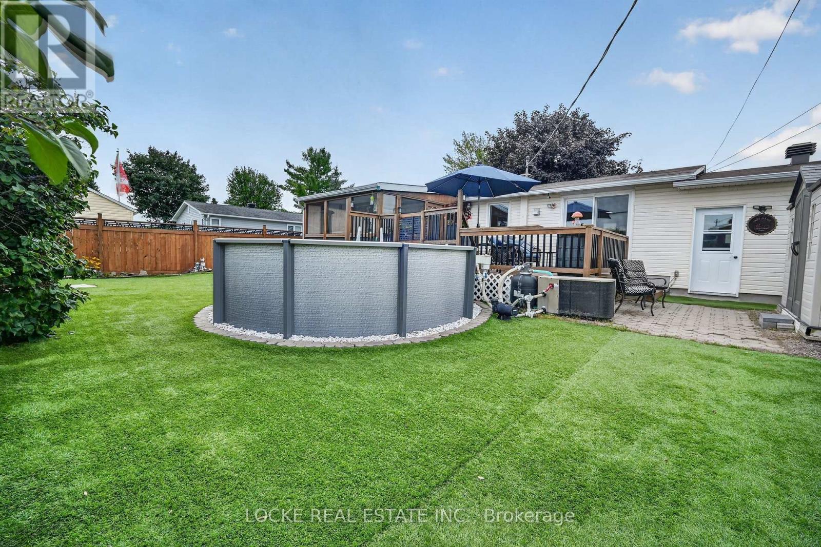 1501 QUEENSWOOD CRESCENT - Image 40