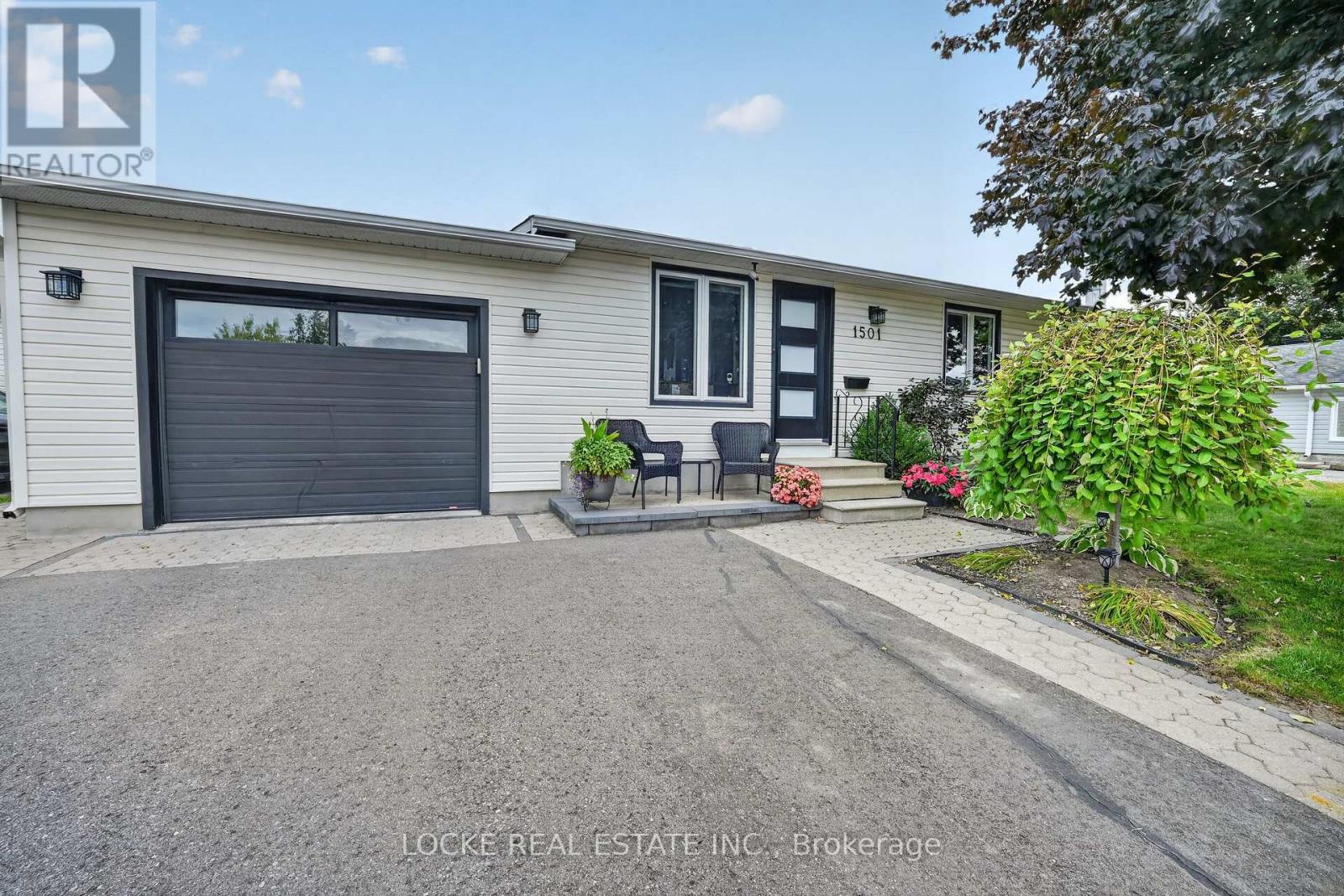 1501 QUEENSWOOD CRESCENT - Image 49