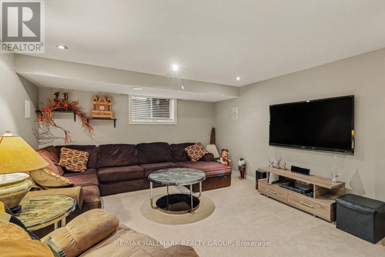 768 WHITE ALDER AVENUE - Image 31