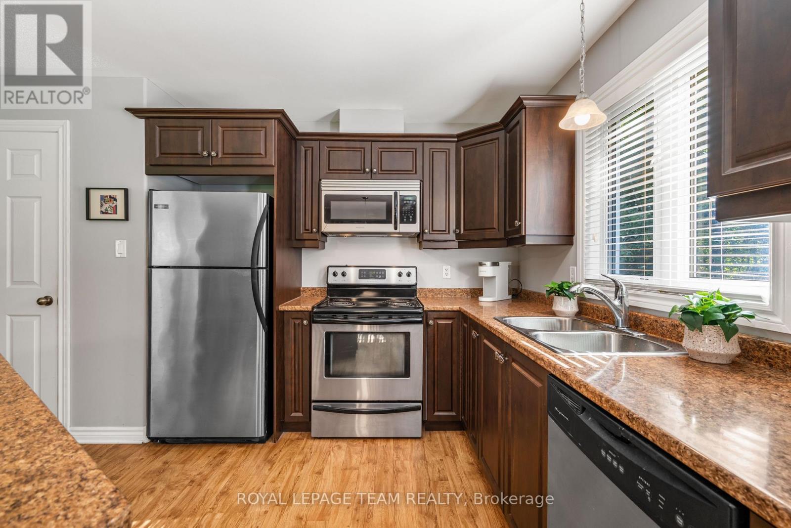 19 HICKORY DRIVE, North Grenville — photo 12