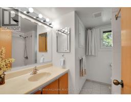 37 Lyall Street, Ottawa, ON K2E5G7 Photo 20
