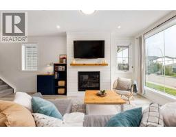 4629 72 Street NW - photo 5