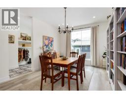 4pc Bathroom - 4629 72 Street Nw, Calgary, AB T3B2L3 Photo 13