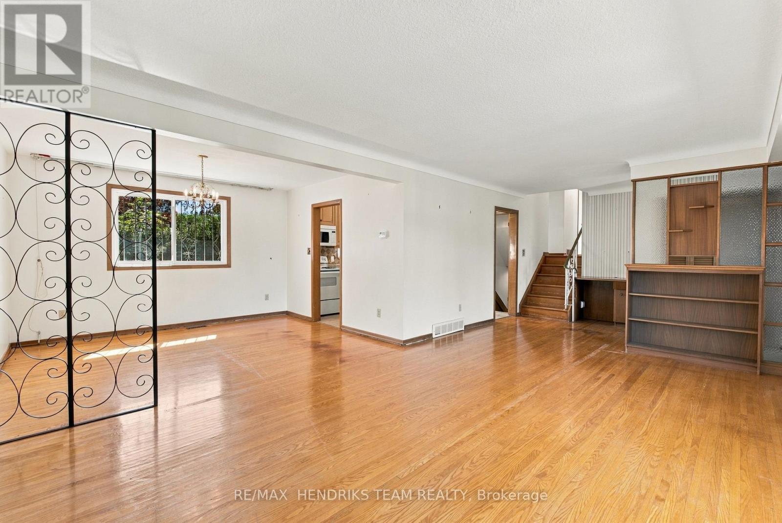 8 EMPRESS COURT, St. Catharines (Lakeport) — photo 8