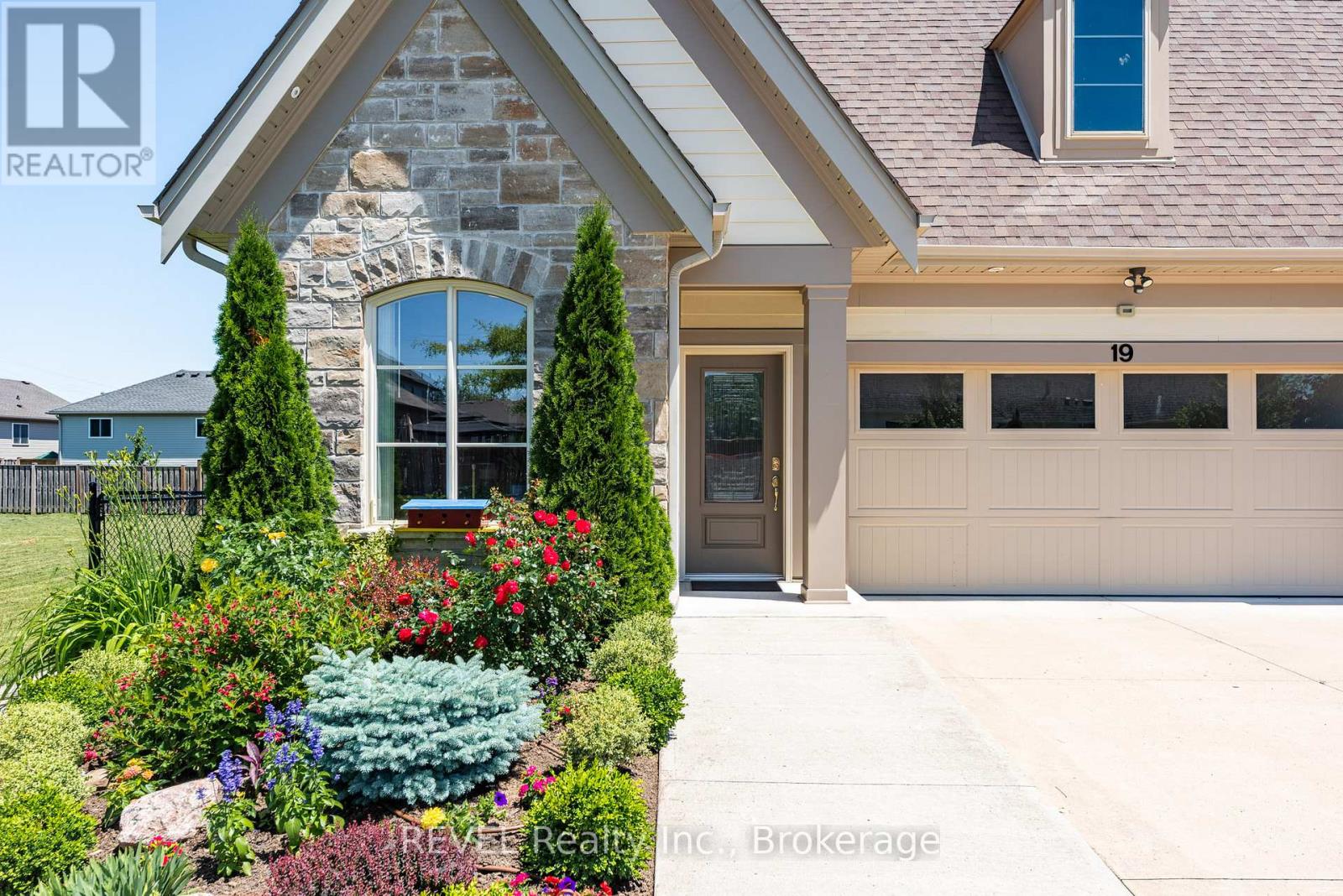 19 FRANCESCO CRESCENT, St. Catharines (Rykert/Vansickle) — photo 2