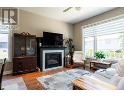 Dining room - 19 Francesco Crescent, St  Catharines, ON L2S4C7 Photo 13