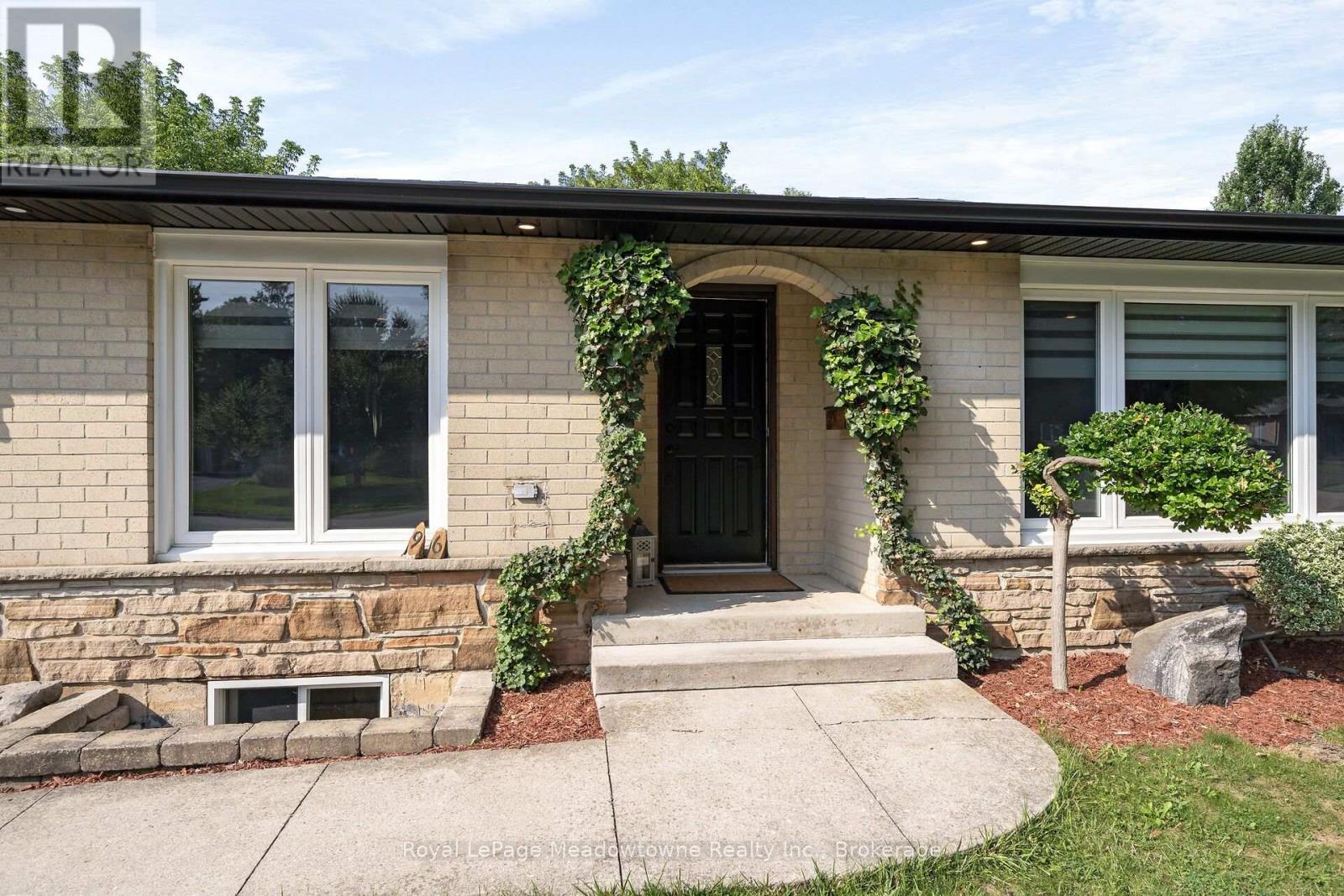 96 MACDONALD CRESCENT, Milton (DP Dorset Park) — photo 3