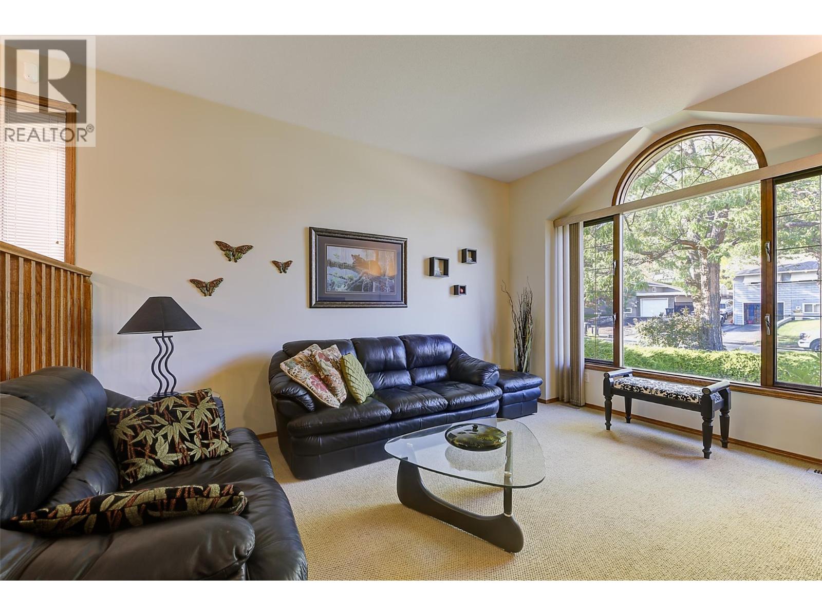  1385 Mountain Avenue, Kelowna