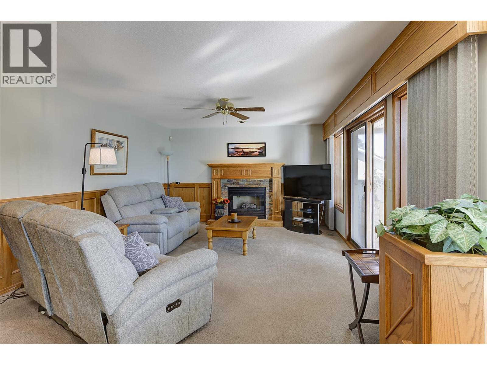  1385 Mountain Avenue, Kelowna