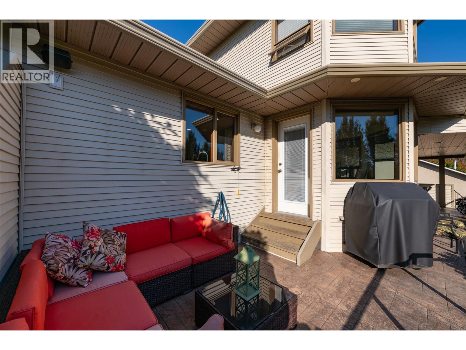  1385 Mountain Avenue, Kelowna