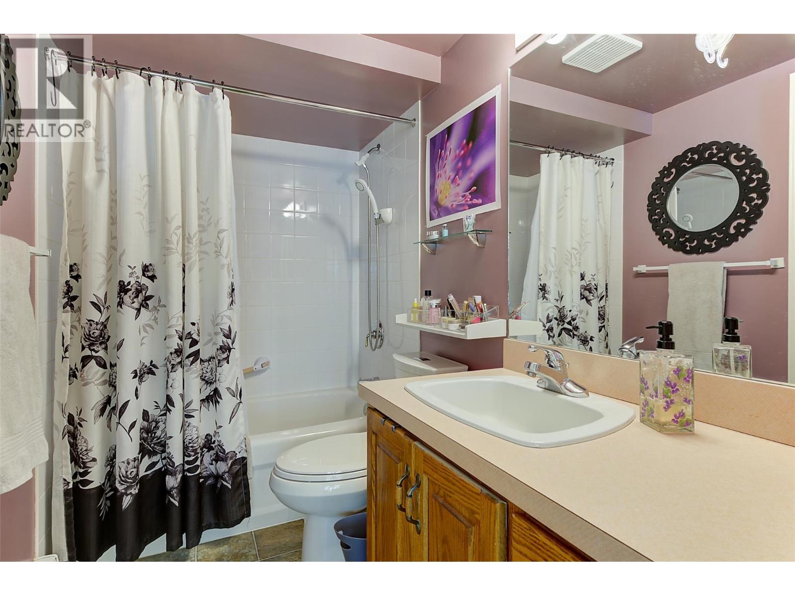  1385 Mountain Avenue, Kelowna