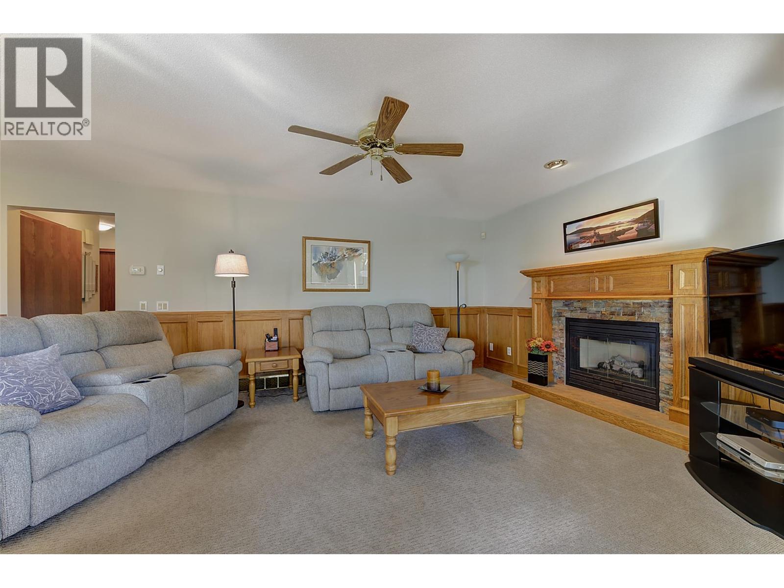  1385 Mountain Avenue, Kelowna