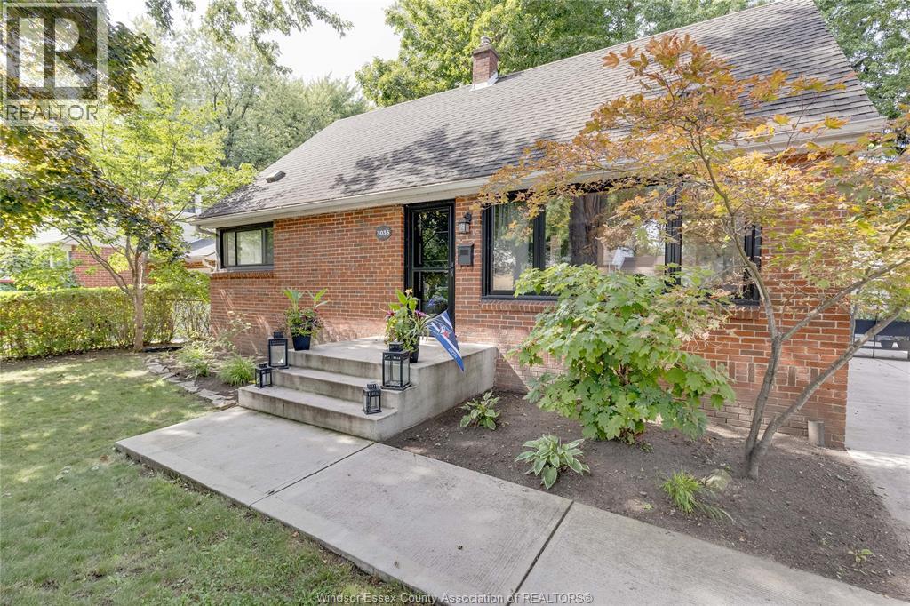 3035 RADISSON AVENUE, Windsor — photo 2