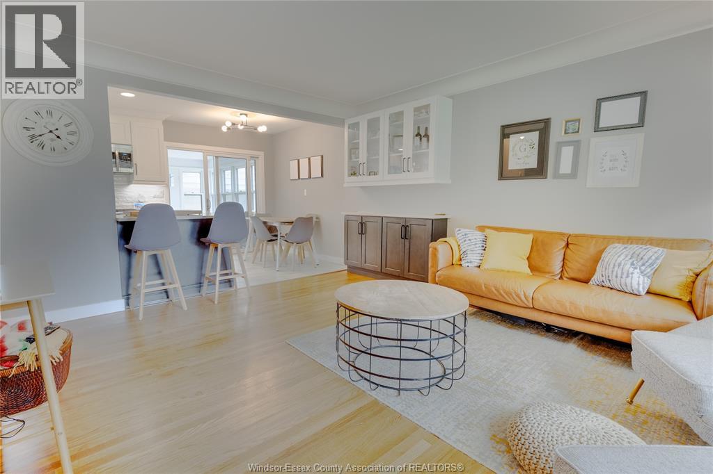 3035 RADISSON AVENUE, Windsor — photo 4