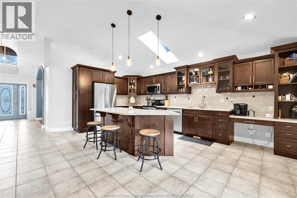 1371 MATTHEW CRESCENT, Lakeshore — photo 11