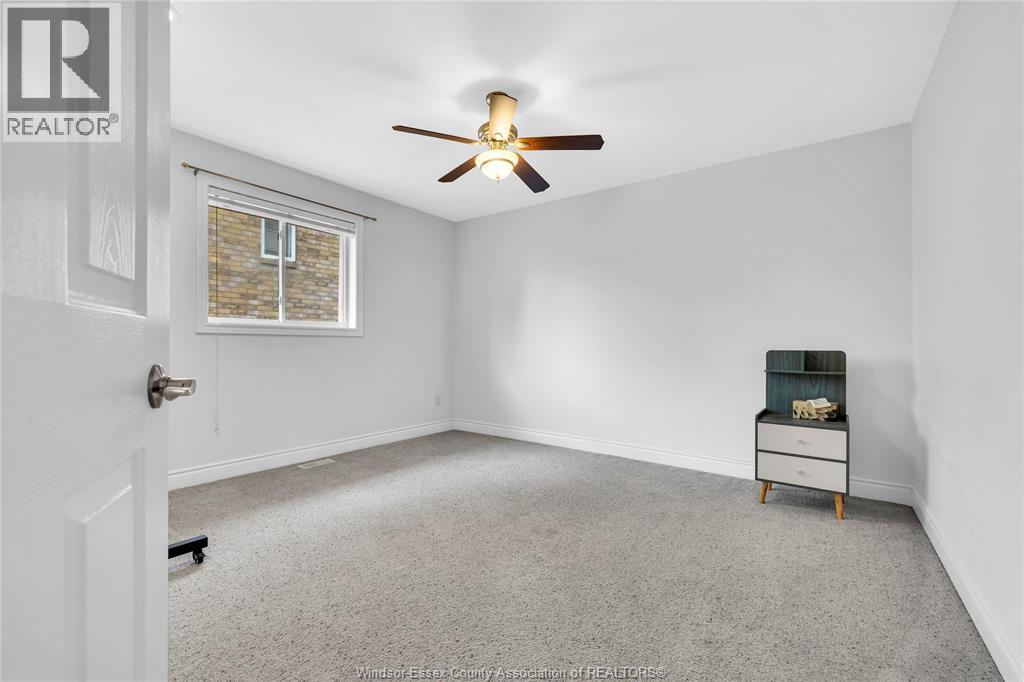 1371 MATTHEW CRESCENT - 18