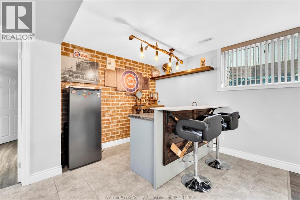 1371 MATTHEW CRESCENT - 29