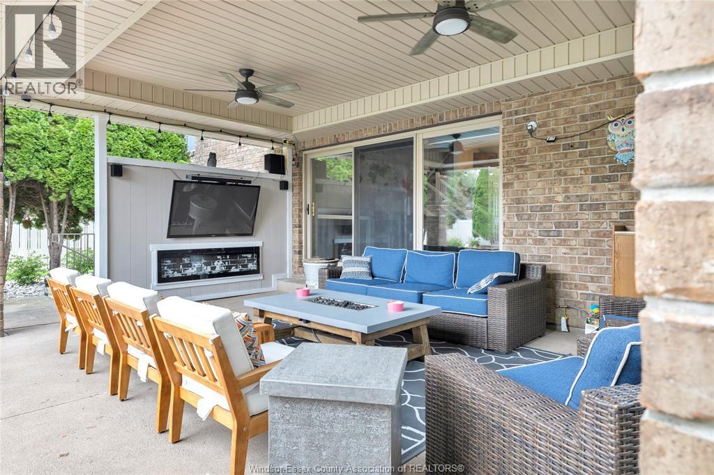 1371 MATTHEW CRESCENT - 33