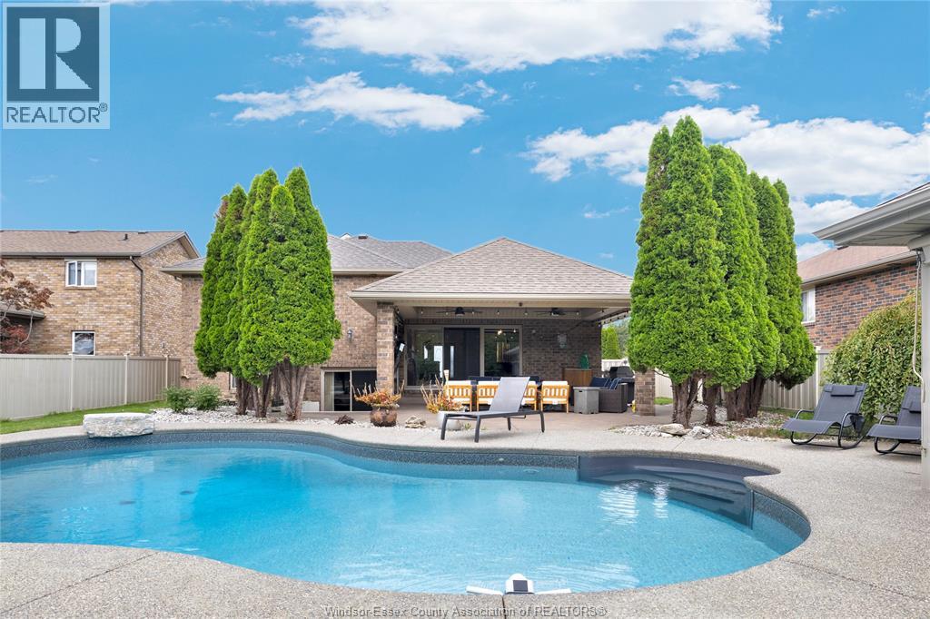 1371 MATTHEW CRESCENT - 38