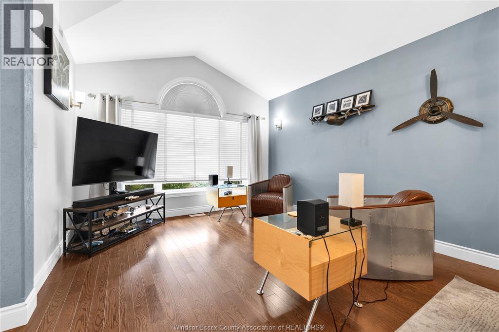 1371 MATTHEW CRESCENT, Lakeshore — photo 7