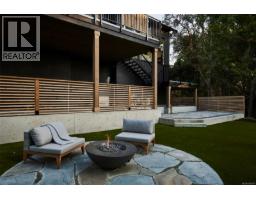 3912 Woodlands Pl, Saanich, BC V8N4J8 Photo 52