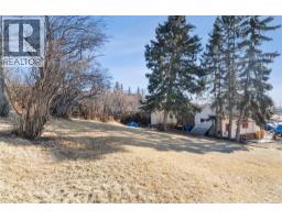 328 Third Street W, Cochrane, AB T4C1Z6 Photo 12