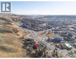 328 Third Street W, Cochrane, AB T4C1Z6 Photo 16