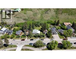 328 Third Street W, Cochrane, AB T4C1Z6 Photo 8